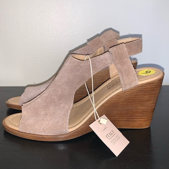 Sophia Milano Suede Wedge Heel Sandals. Size 9. Made in Italy. - Picture 1 of 11